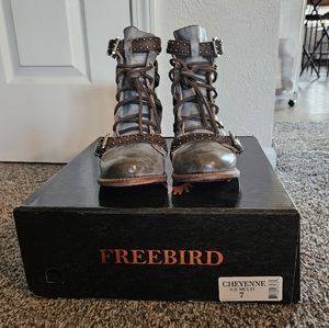 Freebird by Steven Cheyenne - Size 7